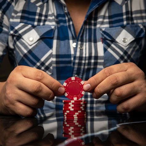 Manage Your Bankroll: Crucial for Online Poker Players.